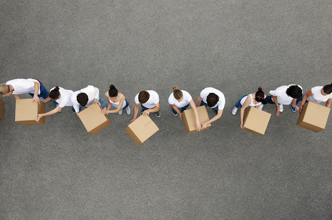 Courier package delivery